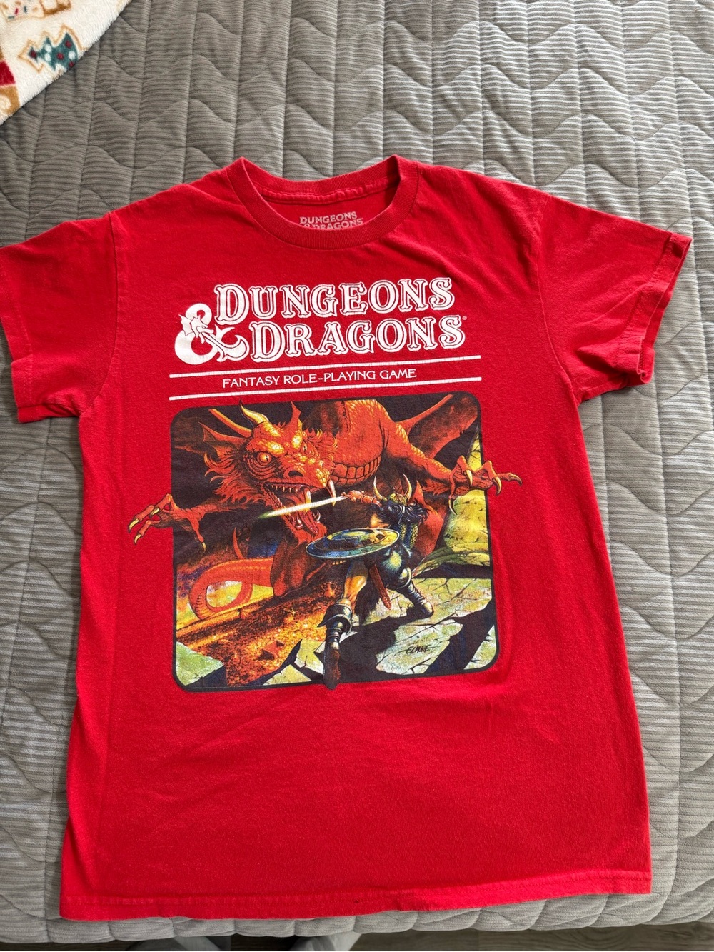Dungeons & Dragons Red Graphic T-Shirt 100% Cotton Small